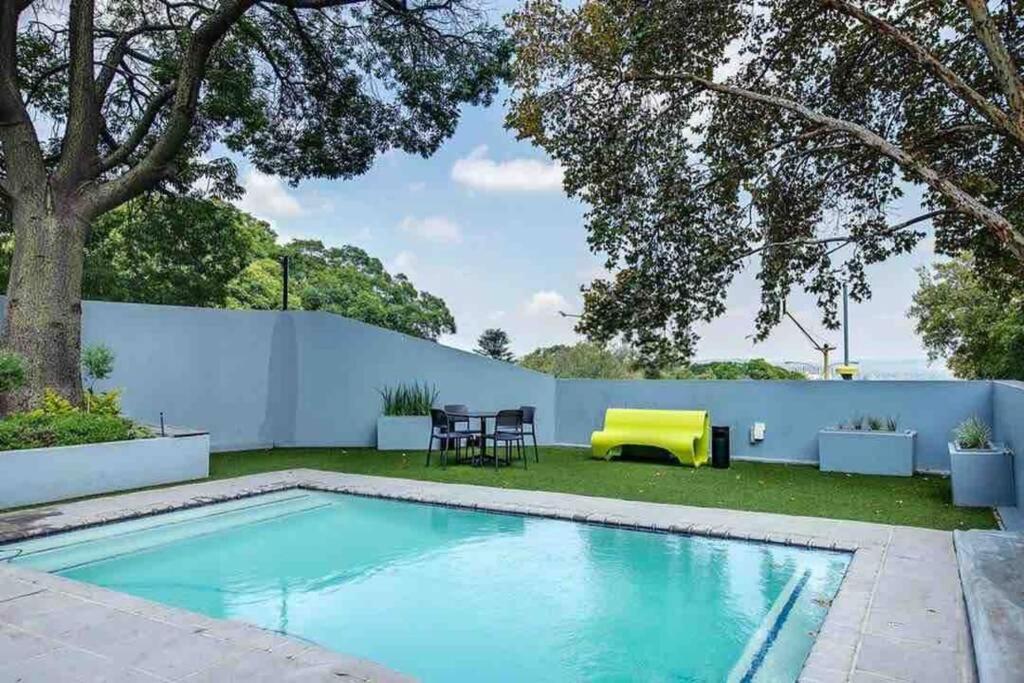 Urban Oasis Apartments At The Bolton Johannesburg Exteriör bild