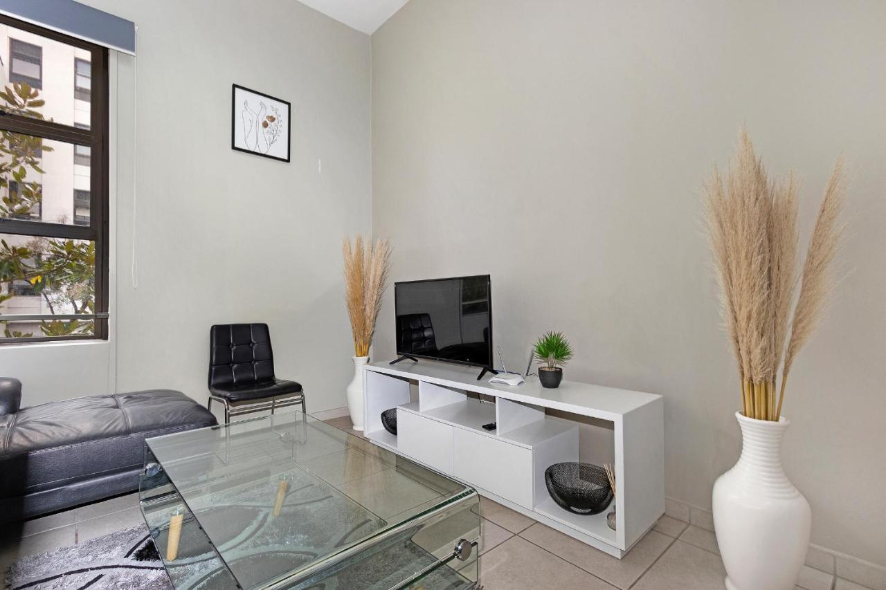 Urban Oasis Apartments At The Bolton Johannesburg Exteriör bild