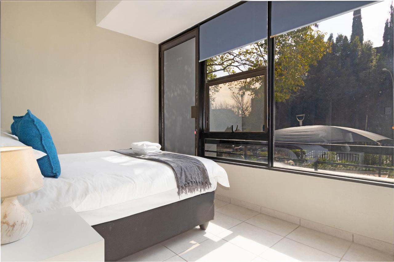 Urban Oasis Apartments At The Bolton Johannesburg Exteriör bild