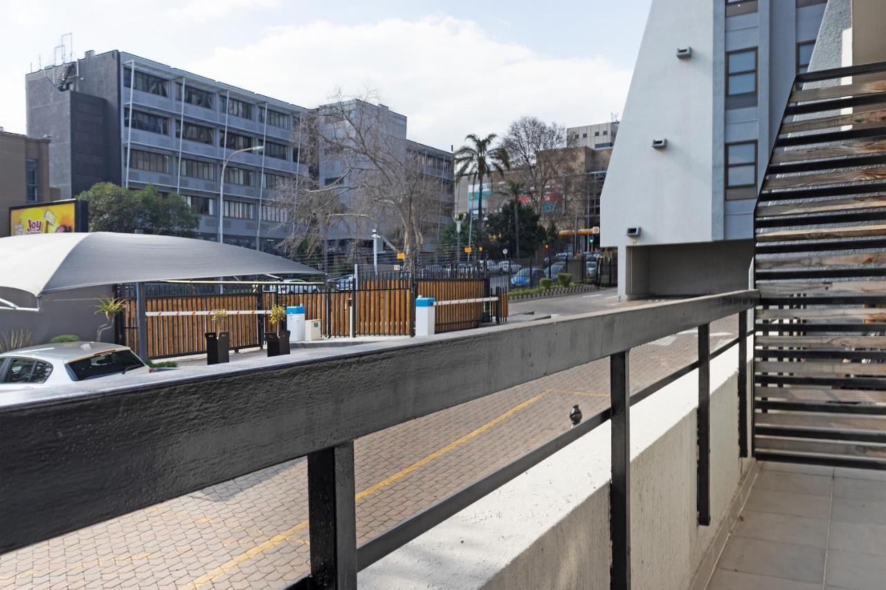 Urban Oasis Apartments At The Bolton Johannesburg Exteriör bild